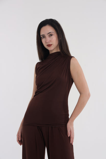 Brown/pink shoulder frill top