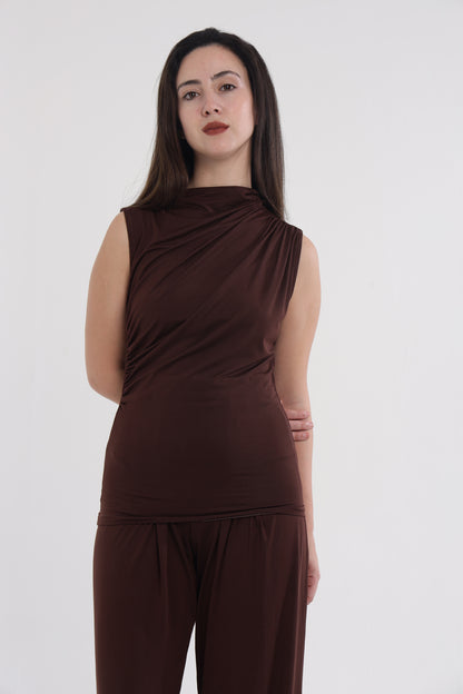 Brown/pink shoulder frill top